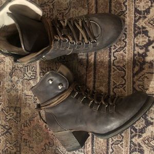 FREEBIRD Devin Leather Black Bootie